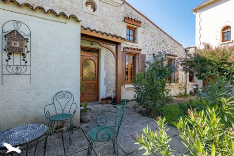   Maison de 9 pices principales Maison - 9 pice(s) - 218 m