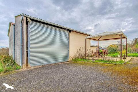   Maison en pierre de 8 pi�ces principales Maison - 8 pi�ce(s) - 230 m�