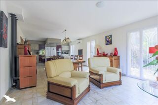  Maison  vendre 8 pices 174 m