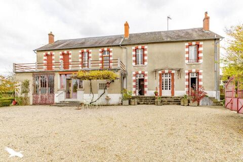   Maison de bourg de 16 pi�ces principales Maison - 15 + pi�ce(s) - 330 m�