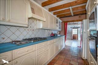  Maison  vendre 8 pices 260 m