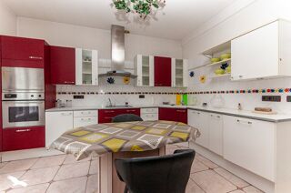  Maison � vendre 8 pi�ces 270 m�