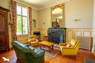  Maison  vendre 6 pices 240 m