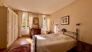  Maison  vendre 9 pices 328 m