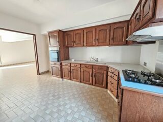  Maison  vendre 8 pices 246 m