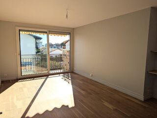  Appartement  vendre 3 pices 64 m