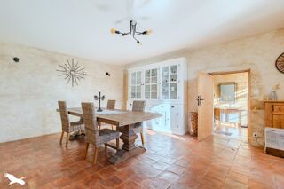  Maison � vendre 9 pi�ces 380 m�