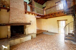  Maison  vendre 6 pices 202 m