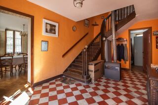  Maison  vendre 8 pices 201 m