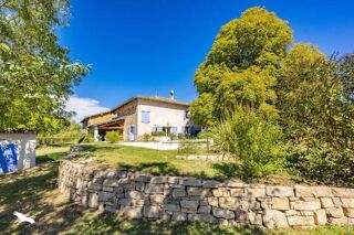  Maison  vendre 6 pices 215 m