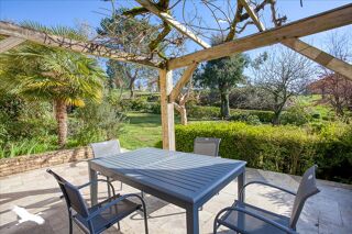  Maison  vendre 8 pices 185 m