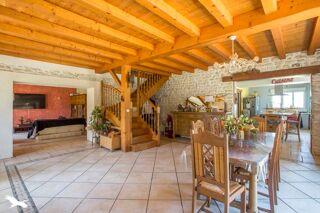  Maison  vendre 6 pices 220 m