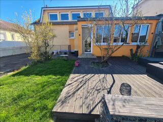  Maison  vendre 7 pices 137 m