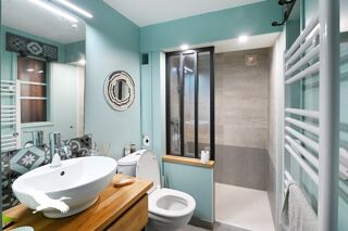  Maison  vendre 8 pices 220 m