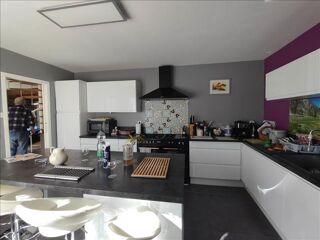  Maison  vendre 9 pices 208 m