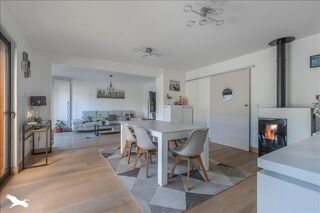  Maison  vendre 7 pices 220 m