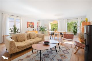  Maison  vendre 9 pices 271 m