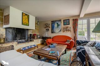  Maison  vendre 9 pices 270 m