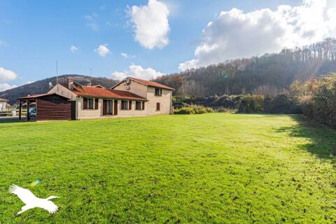   Traditionnelle de 7 pi�ces principales Maison - 7 pi�ce(s) - 171 m�