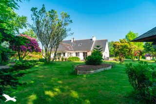  Maison  vendre 9 pices 230 m