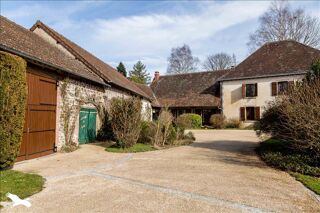  Maison  vendre 10 pices 316 m