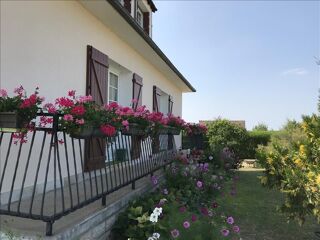  Maison  vendre 8 pices 160 m