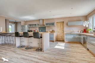  Maison  vendre 5 pices 158 m