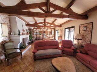  Maison  vendre 15 + pices 190 m