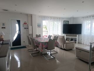  Maison  vendre 8 pices 165 m