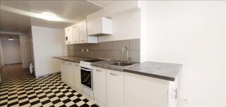  Immeuble  vendre 180 m