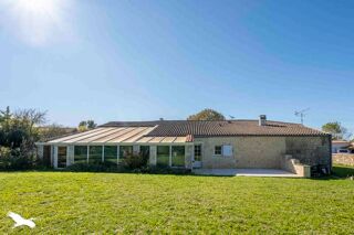  Maison � vendre 6 pi�ces 205 m�