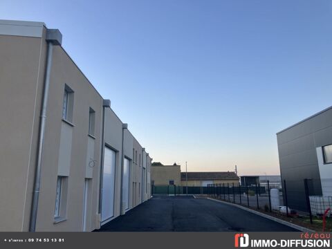 Local commercial 113 m2 avec grand portail 1090 26120 Chabeuil