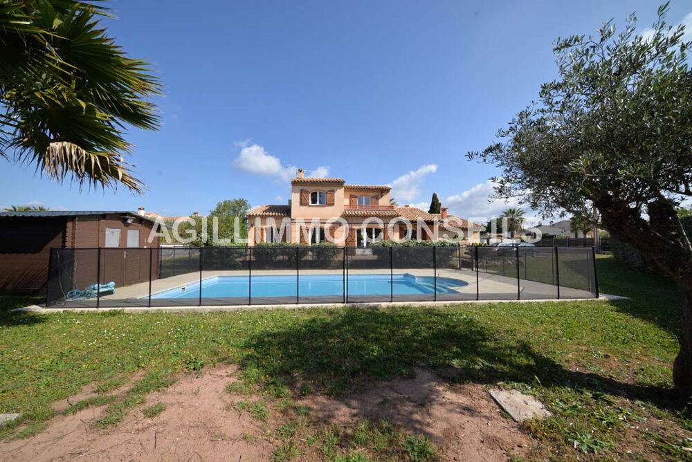 Jolie villa avec piscine