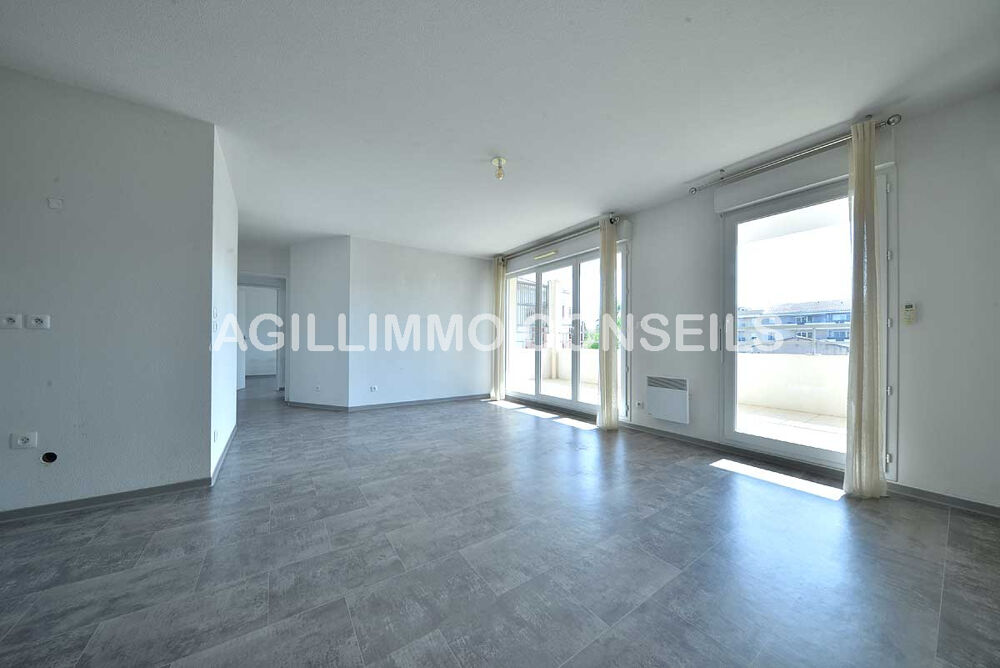 Appartement T3 avec terrasse, parking et garage