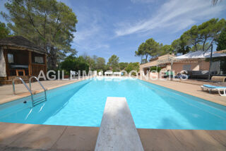  Villa � vendre 7 pi�ces 3082 m�