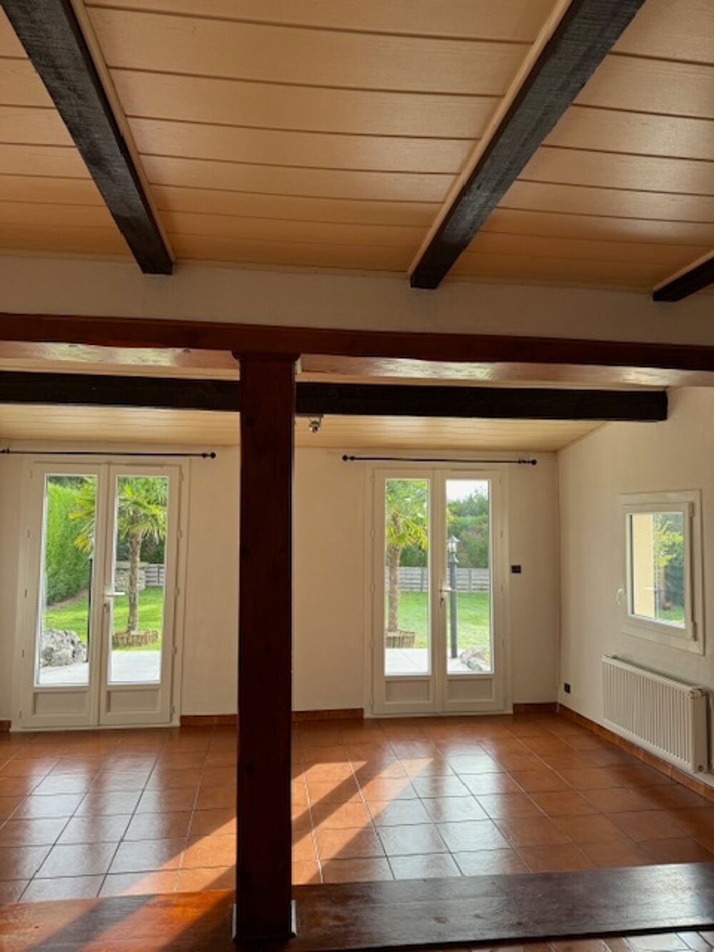 Location Maison Villa de plain-pied Burcin