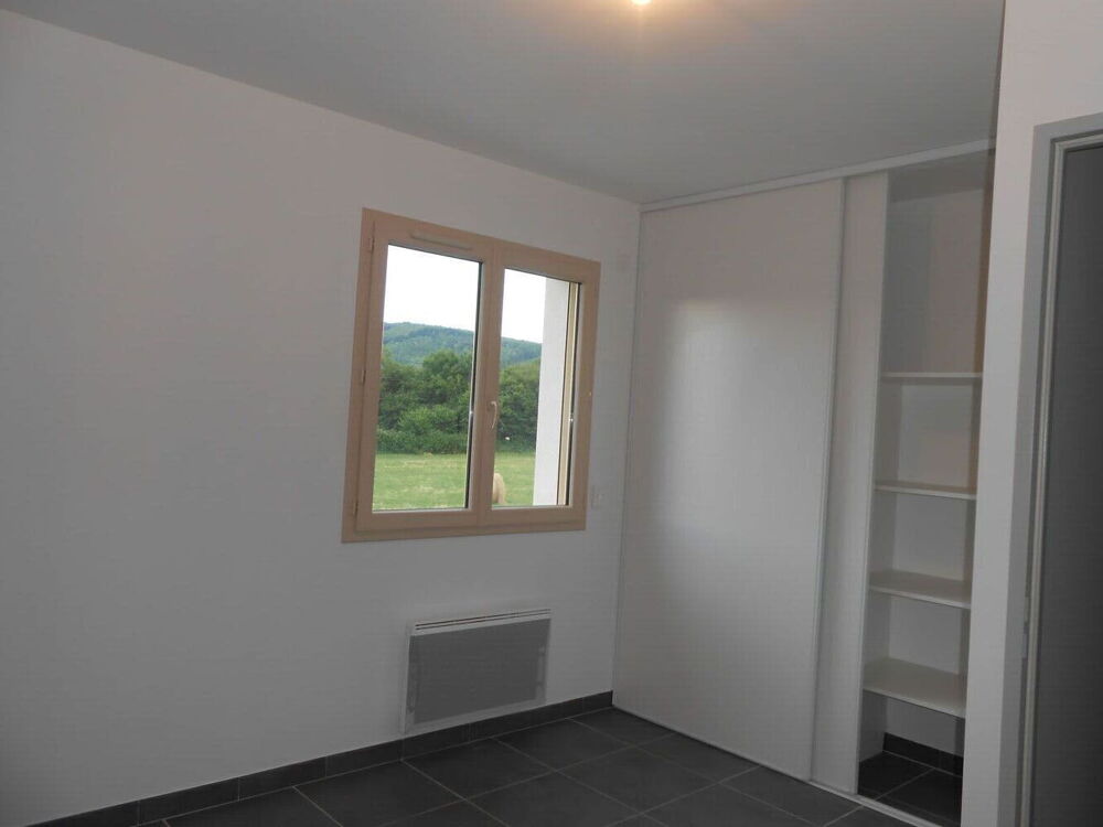 Location Appartement Appartement 85 mÂ² avec rez de jardin Chabons