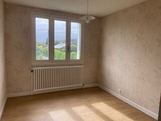  Maison à louer 6 pièces 124 m²