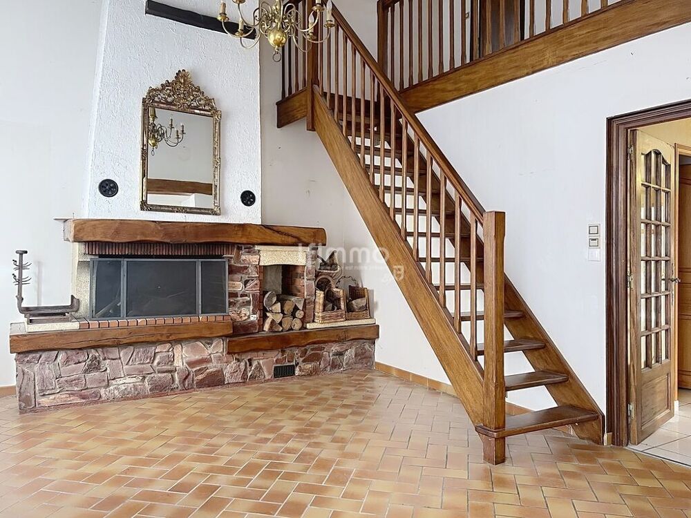 Maison 11 pièces 290 m² · à Leyr · 290 m² · 239 900 €