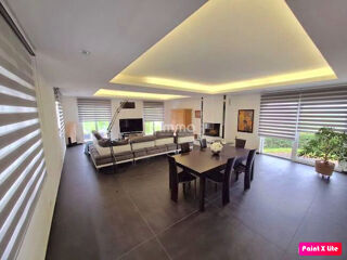  Maison � vendre 6 pi�ces 165 m�