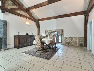  Immeuble  vendre 12 pices 326 m