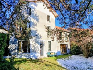  Maison à vendre 10 pièces 198 m²