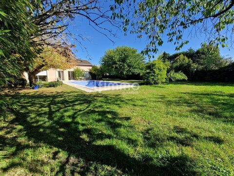   Maison traditionnelle proche centre ville Maison - 7 pi�ce(s) - 194 m�