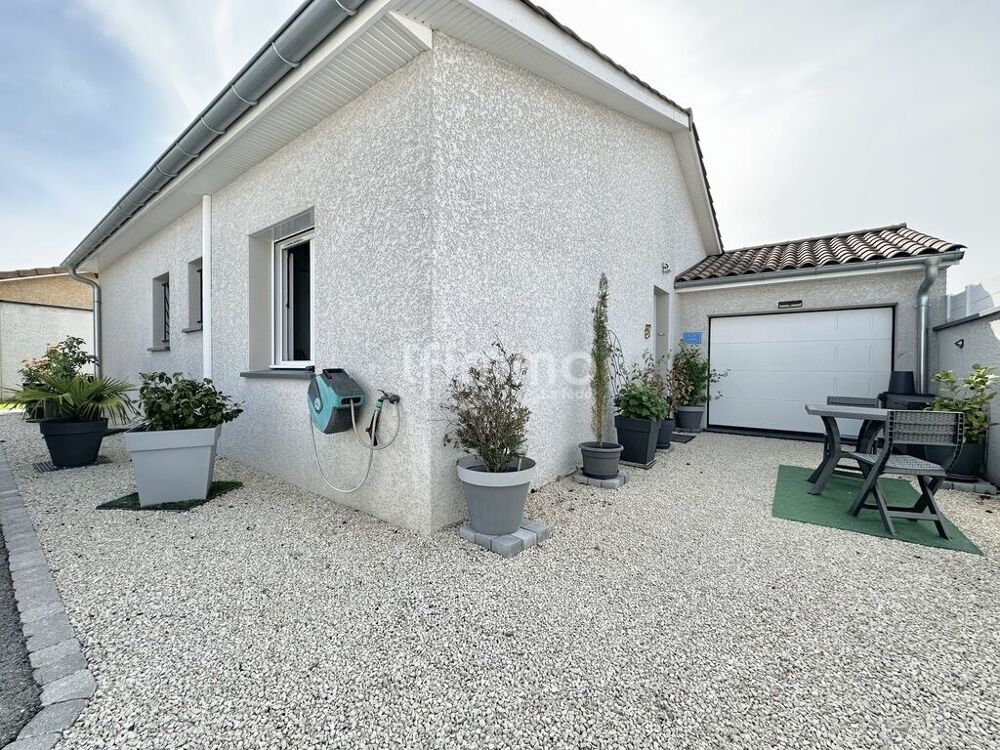 Maison 81m² plain-pied Terrain 421m² Garage cabanon de jardin