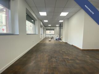  Immeuble à vendre 6 pièces 220 m²