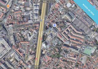  Immeuble � vendre 15 + pi�ces 360 m�