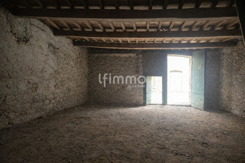 Donnez vie &agrave; 140 m&sup2; au cœur du village de Talairan 44444 11220 Talairan