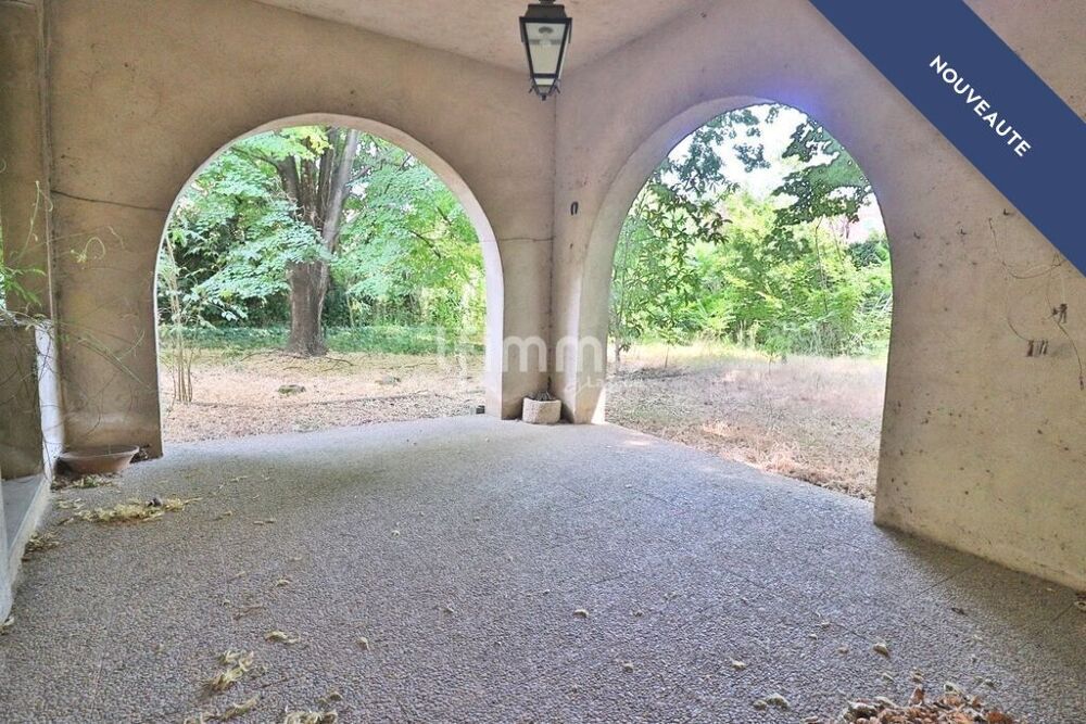 Centre Historique - Propriété de caractère : T5 avec jardin et g