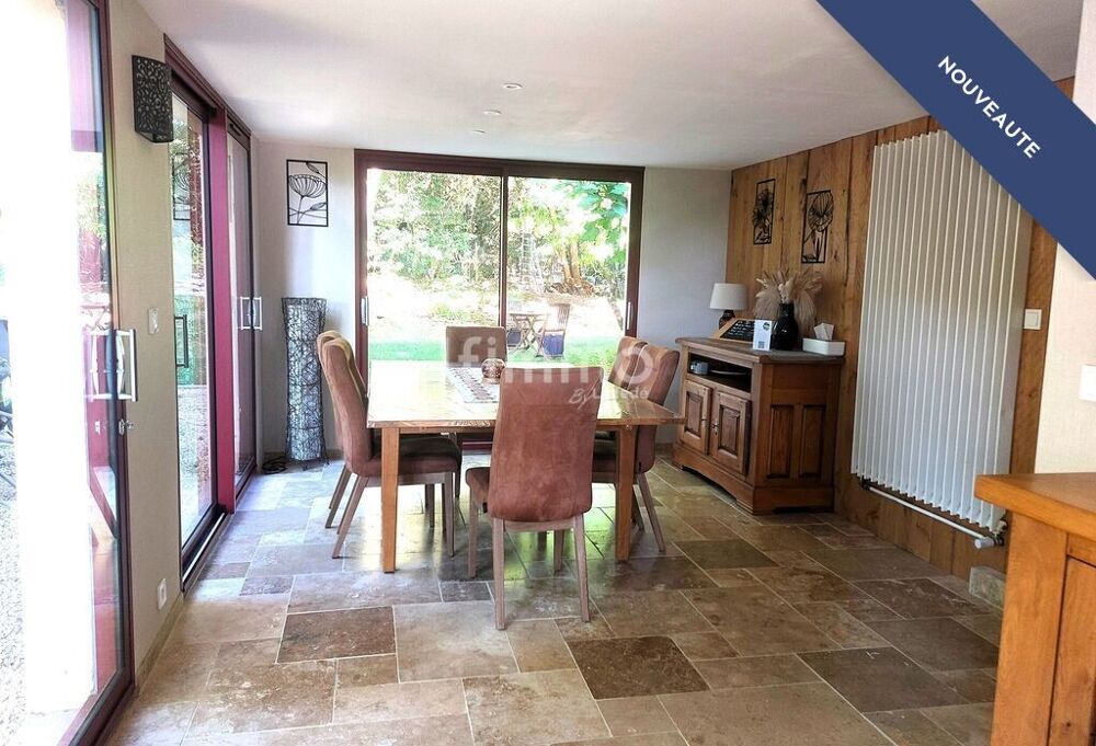 Vente Maison Maison de 263m² sur un terrain de 9980m² au milieu de la nature Manaurie