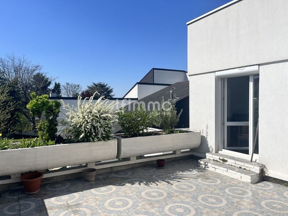 Duplex 5 pièces rénové vues dégagées au calme